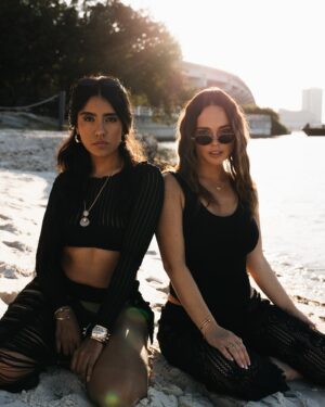 Fabiola Guajardo Instagram - ETAM BEACH CLUB 🏖️

Siempre lo haces increíble y especial @etam_mx @etam 

La nueva colección está!!!!! 🔥🔥🔥
Felicidades @macabeso YOU NAILED IT!!! ✨

💄@ferquinzanosmakeup para #etambeachclub