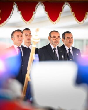 Farah El Fassi Instagram - مرحبا بالضيف الكبير لجلالة الملك محمد السادس نصره الله وأصبغ عليه ثوب الصحة والعافية

المغرب بوابة أفريقيا بفضل التطور الذي يعرفه في كافة المجالات ومنها المجال الثقافي والفني 

مملكتنا ضاربة في التاريخ وملكنا ليس له في الدنيا هم سوى ازدهار بلاده ورفاهية شعبه والخير باقي ماجي إن شاء الله 🤲🏻🙏🏻
#الله_الوطن_الملك #الله_ينصر_سيدنا 🇲🇦🇲🇦🇲🇦