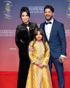 Farah El Fassi Instagram - Family 🙏🏻🥰
@lotfi_omar 
@lotfi.majda 
@hakounart  Favorite Photographer 🙏🏻♥️
@couturebysika 
@hair_makeup_byayoub