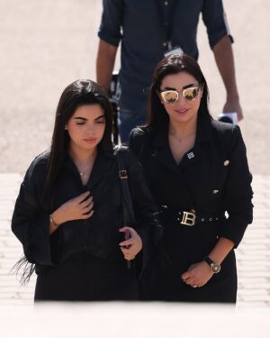 Farah El Fassi Instagram - 🖤🖤🖤
Picture by @light_philia
@mouniraoussaadan my love 🖤