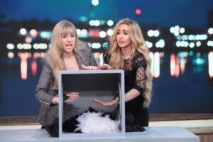 Farah El Zahed Instagram - ‏It is been always a pleasure being in such a great show with the one and only @monaelshazly.official and this time it was the three of us Me, @hannahelzahed and @nourlzahed as we had an interesting time talking and laughing together in this outstanding show because actually it is always fun being in #ma3akommonaelshazly and an honor meeting such an iconic Egyptian host.

PS: Skip the last picture in this post because really we were dying inside and it was so terrifying too 😂❤️