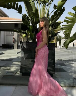 Farah El Zahed Instagram - 💗🌱

Glam @faceartistrybyshahd
Hair @alfredmakram