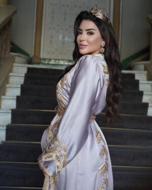 Fati Jamali Instagram - Dressed by @negafadiamantjad 
Makeup&hair @sofia_sebai_mua 
📸 @achraf.mounaji