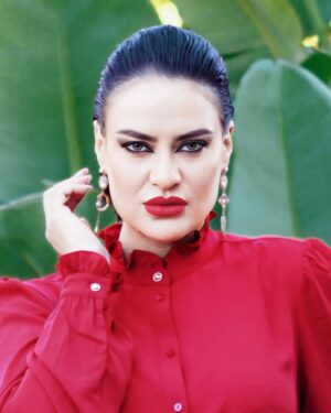 Fatima Zahra Bennacer Instagram - 🪭

Makeup 💄 : @amina_up 
📸 Photographe : @frikh_abdeljalil
