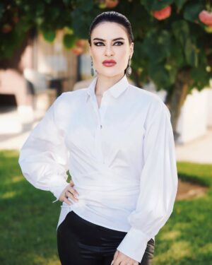 Fatima Zahra Bennacer Instagram - 🌼🌿

💄Makeup : @amina_up
📸 Photographe : @frikh_abdeljalil