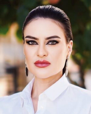 Fatima Zahra Bennacer Instagram - 🌼🌿

💄Makeup : @amina_up
📸 Photographe : @frikh_abdeljalil