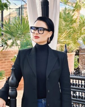 Fatima Zahra Bennacer Instagram - 🌿✨🖤
Makeup 💄 @bouchra_ghandi_makeupartist