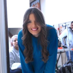 Fatima Zahra Qanboua Instagram - “A smile is the best makeup any girl can wear.” #peace ✌🏻