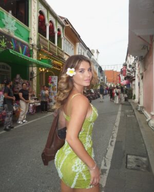 Flavia Laos Instagram - Lately <3