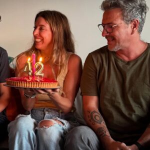 Florencia Bertotti Instagram - Mis cumples felices.
Gracias vida.
💛💫🙌🏻✨🎂☀️