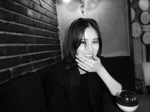 Fujii Karen Instagram - フォトバイ姉。
すごく笑った
オレグラッセがおいしかった日〜👯‍♀️
