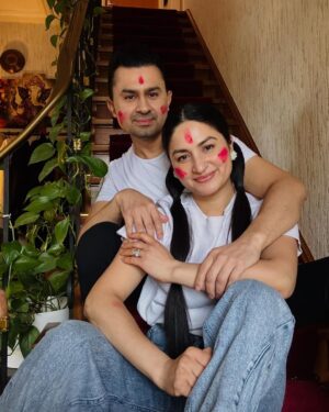 Garima Panta Instagram - Happy holi 🌈❤️