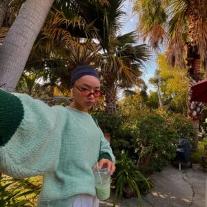 Griff Instagram - update : I’ve hopped off the plane at LAX with my dreams and my cardigan 🎶 Gonna be here for the foreseeable 🍳 this account is likely gonna feel like Emily in Paris but Griff in LA . driving on the other side of the road is terrifying