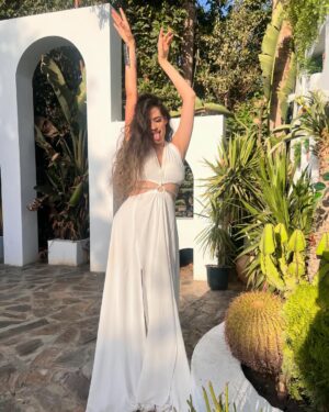 Hana Yousry Instagram - Lovingggg that dressss by @thestyleloft.company 🤍// thanks to my amazing stylist @mahaibrahimyousry ❤️‍🔥
Glammed by my love @monagamalofficial ❤️

📸: @norayoussef_photography 
Retouches by @feko_retoucher