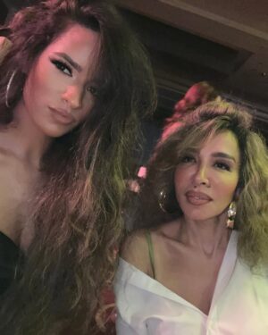 Hana Yousry Instagram - احلي حاجة حصلت انك كنتي معايا في اول جايزة ليا🤍
ربنا يحفظك ليا يا حبيبتي🧿
@mahaibrahimyousry 

Also styled by @mahaibrahimyousry & 
glammed by @mirnamagdymakeupartist 🤍