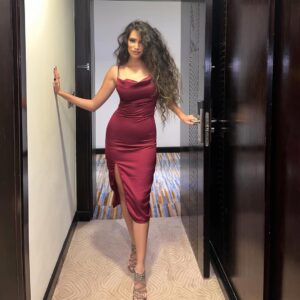 Hana Yousry Instagram - Can’t get over this loook 
Thanks to @mahaibrahimyousry for the amazingggg styling ❤️‍🔥❤️‍🔥❤️‍🔥❤️‍🔥