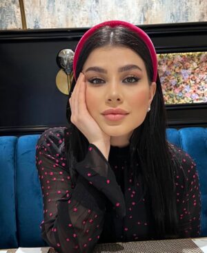 Hanane El Khader Instagram - 👀 #hananeelkhader #حنان_الخضر