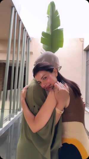 Hanane El Khader Instagram - ماما نبغيك a l’infini 🥹❤️ #hananeelkhader  #mama #حنان_الخضر