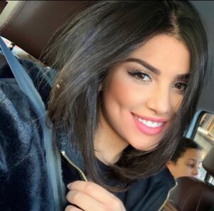 Hanane El Khader Instagram - SMILE . #hananeelkhader