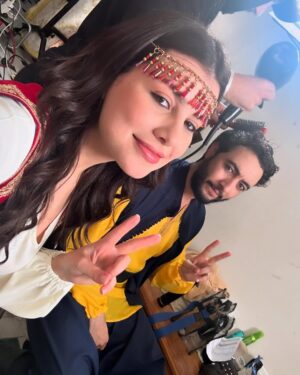 Hanane El Khader Instagram - الغالية و اليازيد كيسلمو عليكم👋🏻 ,شكون متحمس للحلقة الثانية ؟ 😍 #مسك_الليل