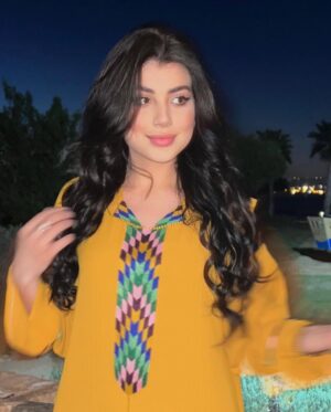 Hanane El Khader Instagram - تقبل الله صيامكم 🌙  كيف غاديين مع رمضان ؟ كاين شي شهيوات 😝  #hananeelkhader  #حنان_الخضر