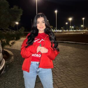 Hanane El Khader Instagram - ProudlyMoroccan 🇲🇦 #hananeelkhader #حنان_الخضر  #naturallook