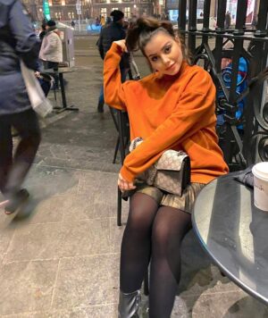 Hanane El Khader Instagram - More selflove babygirl 🧡 #hananeelkhader