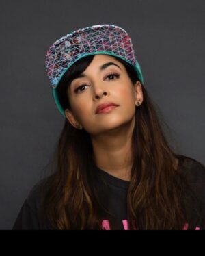 Hannah Simone Instagram - That time this Canadian British Greek Indian girl was The Greatest American Hero ⭐️ truly one of the best experiences of my life thanks to @msfruch @chrisg2100 #nahnatchkakhan and the whole TGAH ganggang ❤️