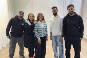 Haya Abdulsalam Instagram - DREAM TEAM 🤍
من لا يشكر الناس … لا يشكر الله 
شكراً … فريق مسلسل #للمعاريس_فقط 
الحمدلله على هذه الجمعة الطيبه تشرفت بالشغل معاكم واحد واحد و نلقاكم على خير قريباً ان شاء الله اخواني 
مسلسل #للمعاريس_فقط
انتاج @beeproductionskw 
للمنتج #فؤاد_علي @fuad_3ali 
تاليف #علياء_الكاظمي @alyaa_story 
إخراج #هيا _عبدالسلام / لولوة_عبدالسلام @lulwah_abdulsalam
