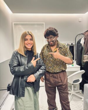 Haya Abdulsalam Instagram - مع ليلى … و الذيب … و الي عادها بعد ٣٧ سنة 
عرض للتاريخ … حدث فني مهم في تاريخ المسرح الكويتي … 
عرض فني ما شفته و أنا صغيرة … شفته الحين ♥️
#ليلى_والذيب