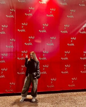 Haya Abdulsalam Instagram - مع ليلى … و الذيب … و الي عادها بعد ٣٧ سنة 
عرض للتاريخ … حدث فني مهم في تاريخ المسرح الكويتي … 
عرض فني ما شفته و أنا صغيرة … شفته الحين ♥️
#ليلى_والذيب