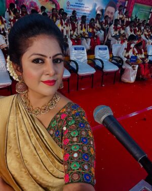 Hemalatha M Instagram - Happy Event Host ❤️ 

#hemarakesh #deputyCMevent #chennaimc #chennaianchor #chennaiemcee #tamilemcee #protocoleventhost #tamilprotocoleventhost #govteventhost #inspirewithhemarakesh