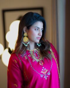 Actress Hira Soomro HD Photos and Wallpapers April 2025