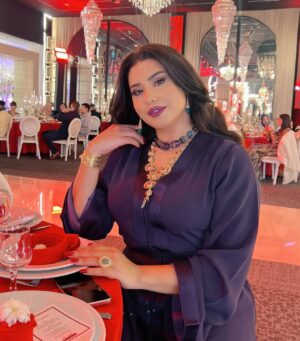 Hoda Saad Instagram - Start each day with a grateful heart 💜 

#gratitude