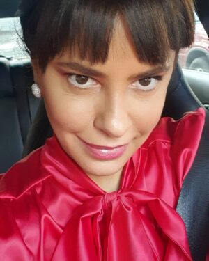Ia Parulava Instagram - #woman 
#red 
#bangs