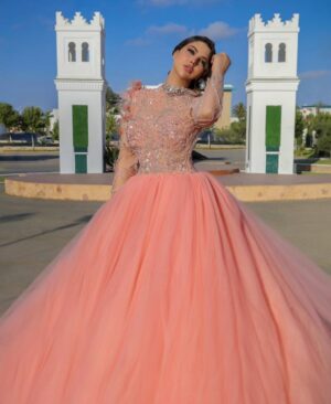 Ibtissam Tiskat Instagram - السلام حبابي شخباركم 🌸 ؟ .
نتمنى تكونو دائما بأفضل حال .
 
 Dress @_goddess.dress_ 
 @imad.az 
@arbi.az 

#ibtissamtiskat