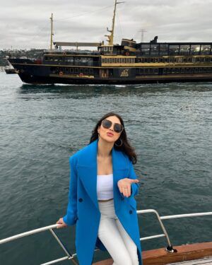 Ibtissam Tiskat Instagram - Nobody can make you happy until you’re happy with yourself first 💙 

#istanbul #ibtissamtiskat