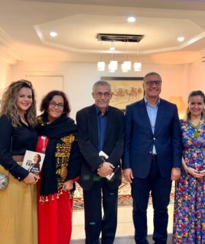 Imen Noel Instagram - ‏شكرا جزيلا لسعادة السفير المصري على الدعوة الكريمة سعدت بلقاء  مصممة المجوهرات عزة فهمي التي أبهرتني بابداعها و رقيها. كانت امسية مميزة جمعت بين الثقافة و الإبداع ، ممتنة لهذه الفرصة الجميلة.