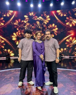Inul Daratista Instagram - Formasi lengkap ber3😍😁
masyaa Allah tabarakallah 💋
Alhamdulillah💋
DMD panggung Rezeki❤️
@officialmnctv @dmdmnctv