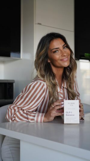 Isabel Figueira Instagram - Bom dia ✨✨
Querem saber o meu segredo para acabar com a minha vontade compulsiva de petiscar dia e noite?
Comecei a tomar o GLP-1 Balance da Tummytox que ajuda a controlar o meu apetite, e que me deixa mais saciado e sem fome por mais tempo... é realmente fantástico!
Trata-se de um suplemento 100% natural, sem hormônios nem efeitos secundários, que é suave para o estômago e bastam 2 cápsulas por dia para sentir o seu efeito 💊💊
É excelente para quem procura ter menos fome e perder algum peso de forma rápida e eficaz.
Se sofrer do mesmo problema, não perca tempo e experimente também ✨
Com o meu código ISABELF ainda usufruem de um desconto de 15% em compras acima de 40€ em toda a loja @tummytox_pt 
Aproveitem ❤️

#tummytox
Vídeo by @gabrielpotencia