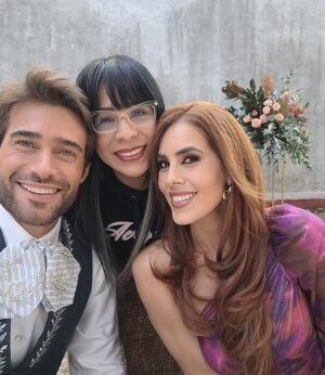 Jackie Sauza Instagram - AGRADECIDA CON DIOS Y LA VIDA POR PERMITIRME COMPARTIR CON TANTAS PERSONAS TAN LINDAS QUE LLENARON MI CORAZÓN CON RISAS, PLÁTICAS INCREÍBLES, ENSEÑANZAS Y COMPAÑÍA 🫶🏻 GRACIAS @productormejia Y @meatrevoaamarte POR PERMITIRME DIVERTIRME EN ESTE PROTECTO 🙌🏻🤩 ME LOS LLEVO EN EL ❤️
