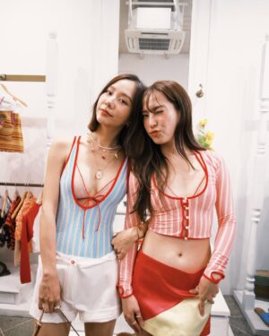 Jarinporn Joonkiat Instagram - @aprilpoolday Phuket old town! 💘🫣

#aprilpooldayphuket
#aprilpoolday