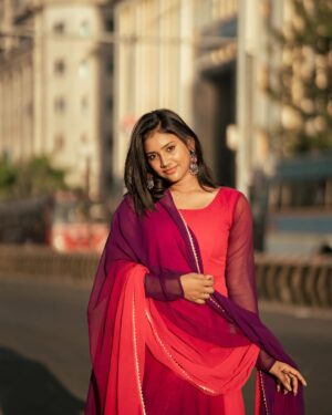 Jasmine Parveen Instagram - 💜🦋
.
.
📸: @jascaptures_ 
👗: @akshara___boutique