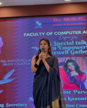 Jasmine Parveen Instagram - கலை🎭✨
.
.
 Thank you @mgreri ❤️
Saree: @kaithari_studio 👗
.
.