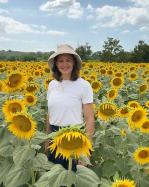 Jennifer Garner Instagram - Welcome to growing season. 🌱🌺🌻