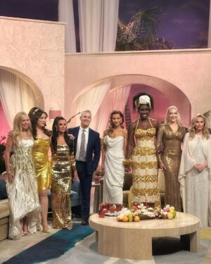 Jennifer Tilly Instagram - “I’m coming out…” Backstage at the Real Housewives of Beverly Hills reunion part 2. Airing tonight on Bravo. 💎 #rhobh 
Dress and shoes: @michaelschmidtstudios
 Hair: @stuntzbeauty Makeup: @aaronpaulbeauty