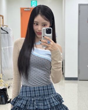 Jeong Jin-sol Instagram - 희진솔 복가나들이 ᕕ( ᐛ )ᕗ