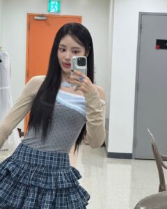 Actress Jeong Jin-sol HD Photos and Wallpapers April 2025