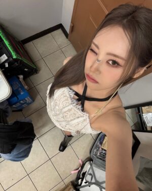 Jeong Jin-sol Instagram - 