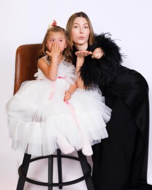 Jessica Biel Instagram - Today is #WorldDownSyndromeDay, a cause close to my heart because of my wonderful niece, @lovelyzayab. Along with @jpbiel & @shamanrose, I’m supporting @globaldownsyndrome to help more individuals thrive. Everyone deserves the care they need. Let’s make a difference together! Link in bio to donate 💙🌎